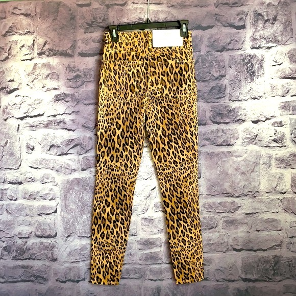 Frame High Rise Jeans - Picture 7 of 10